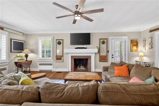 500 W Riverview DR, Suffolk, VA 23434
