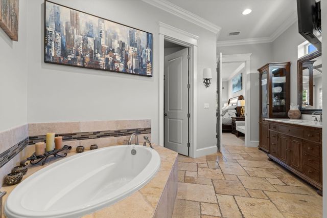 4319 Sunset Beach Circle, Niceville, FL 32578