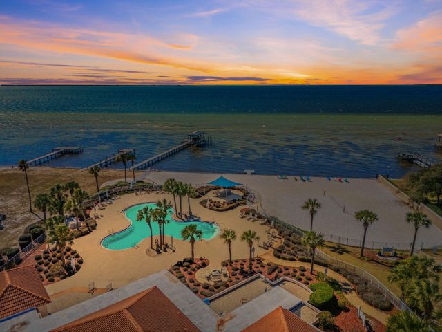4319 Sunset Beach Circle, Niceville, FL 32578