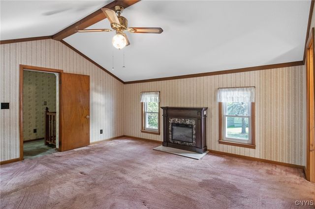 89 Elm Street, Schroeppel, NY 13135