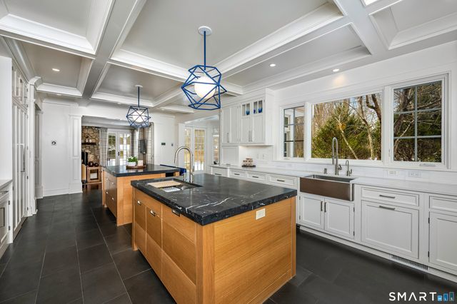 473 Hollow Tree Ridge Road, Darien, CT 06820