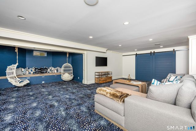 473 Hollow Tree Ridge Road, Darien, CT 06820