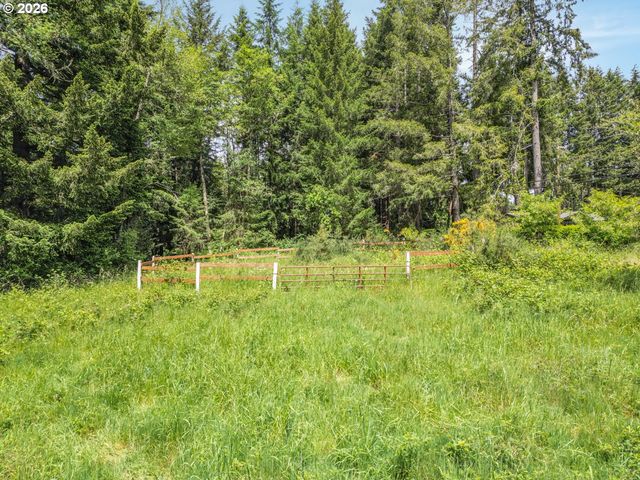 24315 Se FIRWOOD Rd, Sandy, OR 97055