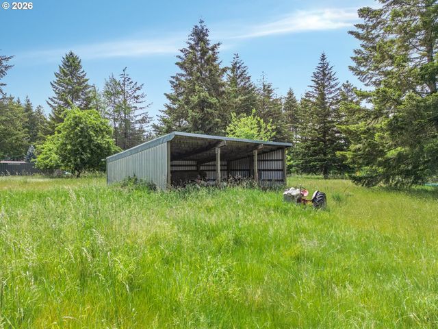 24315 Se FIRWOOD Rd, Sandy, OR 97055
