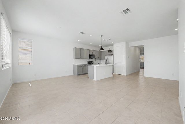 25137 W WAYLAND Drive, Buckeye, AZ 85326