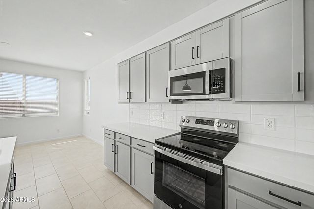 25137 W WAYLAND Drive, Buckeye, AZ 85326