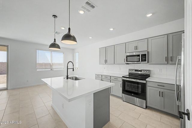 25137 W WAYLAND Drive, Buckeye, AZ 85326