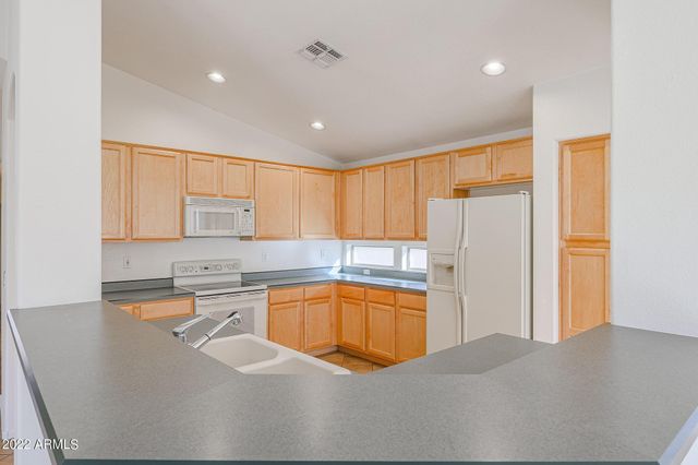 333 W Raven Drive, Chandler, AZ 85286