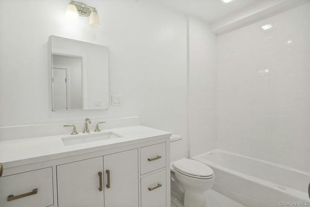 180 E Hartsdale Avenue 1F, Hartsdale, NY 10530