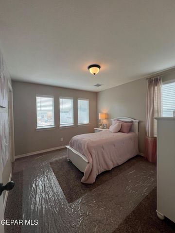 10724 Michael Irvin Street, El Paso, TX 79924