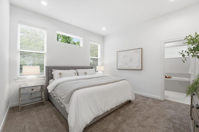 817 Thornton Road F, Houston, TX 77018