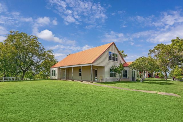 4008 Fm 979, Millheim, TX 77474