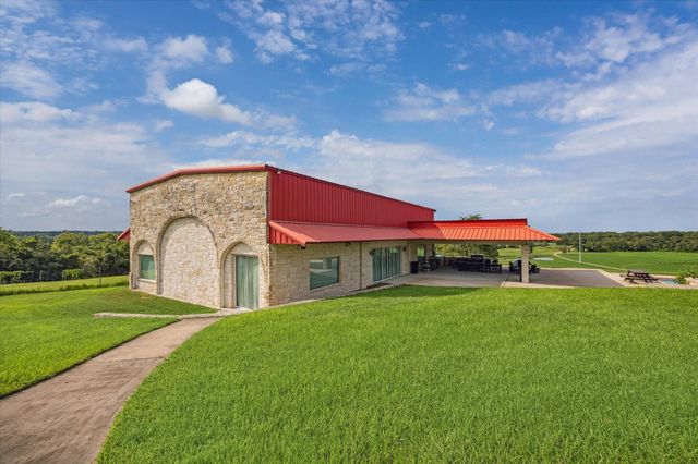 4008 Fm 979, Millheim, TX 77474