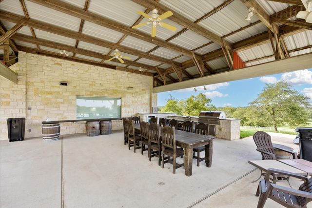 4008 Fm 979, Millheim, TX 77474
