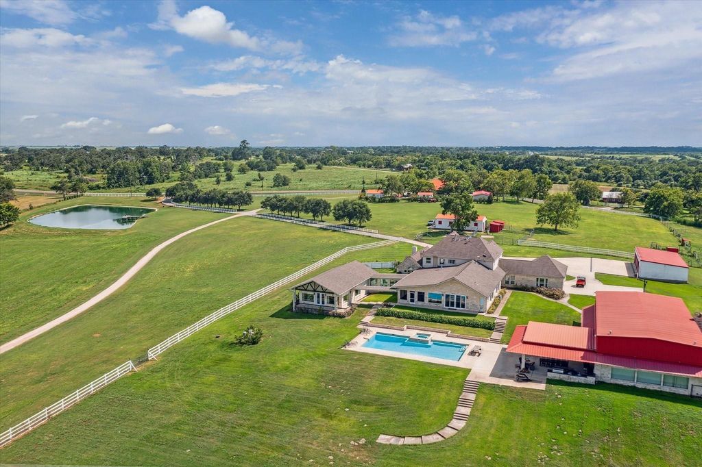 4008 Fm 979, Millheim, TX 77474