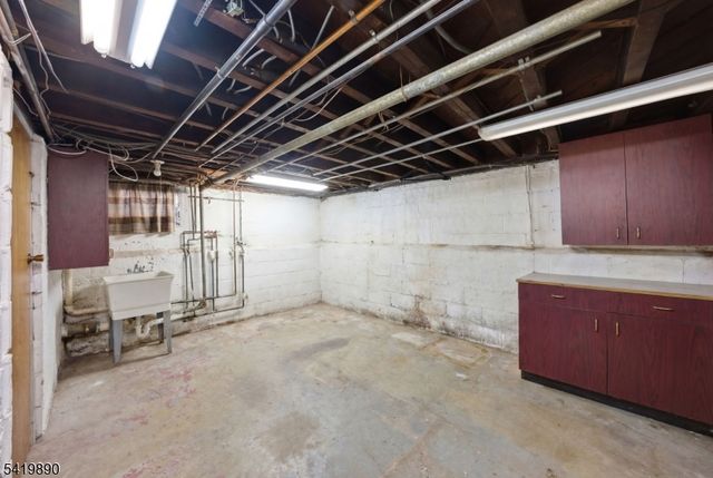 106 Summit Avenue, Bloomfield Twp., NJ 07003