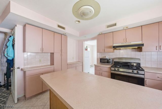 106 Summit Avenue, Bloomfield Twp., NJ 07003