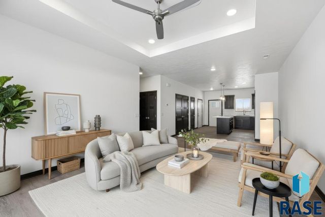 6217 S Hunt Pl Place, Sioux Falls, SD 57106