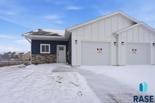 6217 S Hunt Pl Place, Sioux Falls, SD 57106