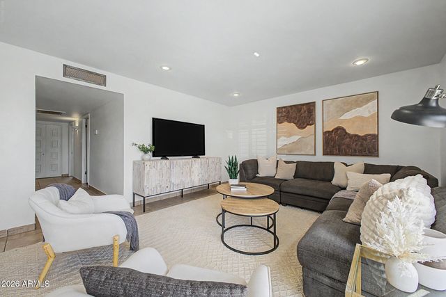 6212 S El Camino Drive, Tempe, AZ 85283