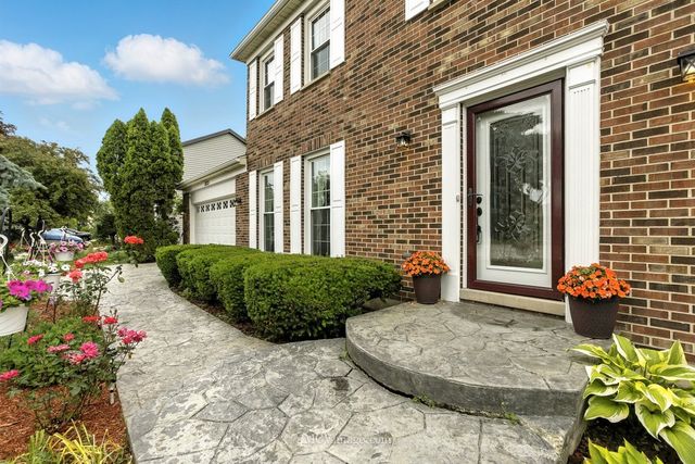 3835 Huntington Boulevard, Hoffman Estates, IL 60192