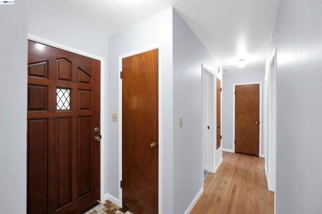 5246 Abbey Ct, Newark, CA 94560