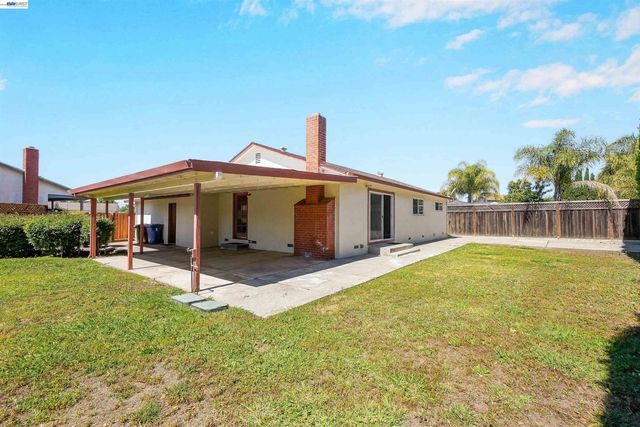 5246 Abbey Ct, Newark, CA 94560