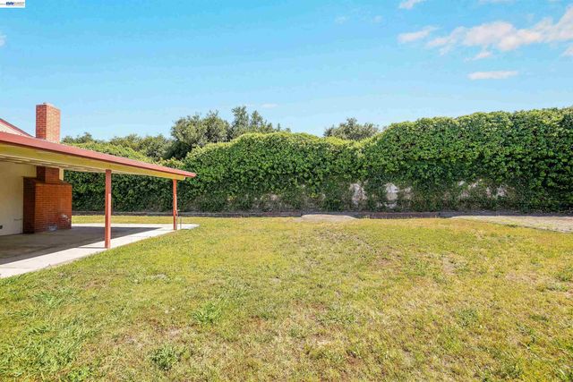 5246 Abbey Ct, Newark, CA 94560