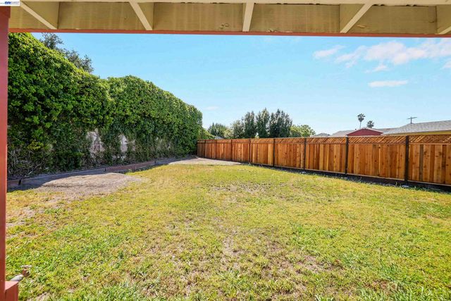 5246 Abbey Ct, Newark, CA 94560