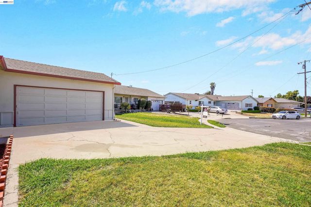 5246 Abbey Ct, Newark, CA 94560
