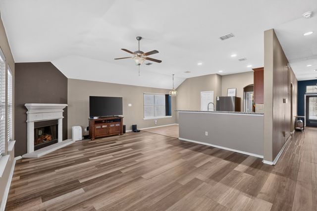 1336 Shelley Drive, Burleson, TX 76028