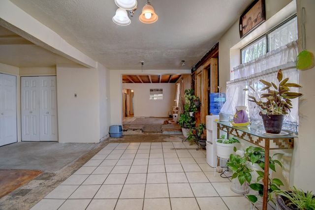 1508 Vito Romero Road SW, Albuquerque, NM 87105