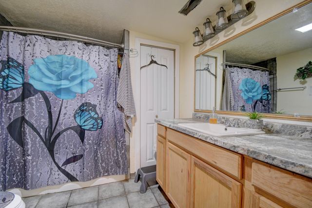 1508 Vito Romero Road SW, Albuquerque, NM 87105