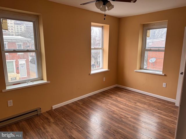 1010 N LOMBARD ST, Wilmington, DE 19801