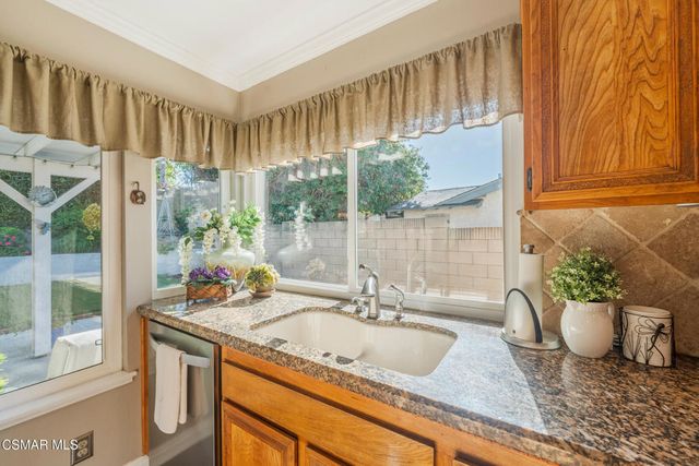 2756 N Dalenhurst Place, Simi Valley, CA 93065