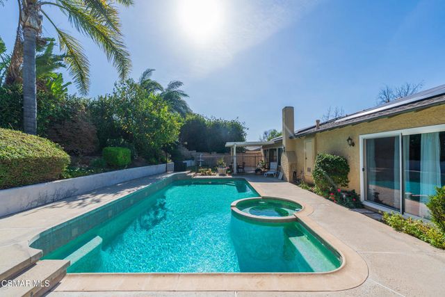 2756 N Dalenhurst Place, Simi Valley, CA 93065