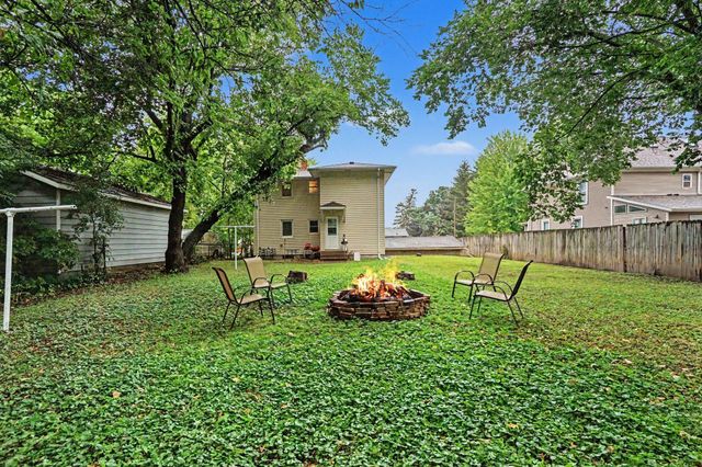 1680 Burns Avenue, Saint Paul, MN 55106