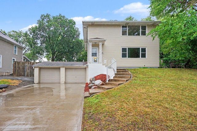 1680 Burns Avenue, Saint Paul, MN 55106