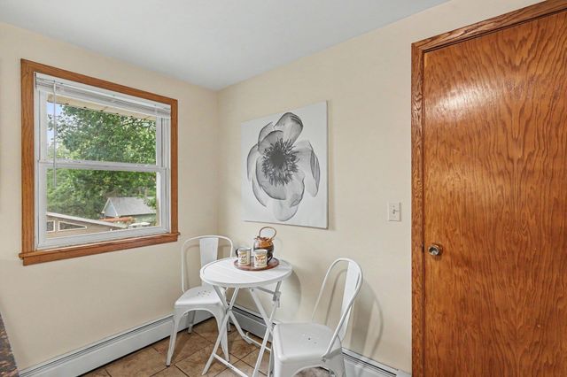 1680 Burns Avenue, Saint Paul, MN 55106
