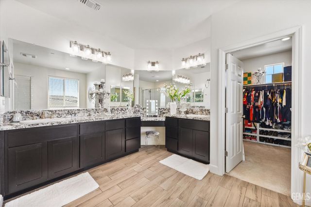 9213 Rancho Viejo Drive, Bakersfield, CA 93314