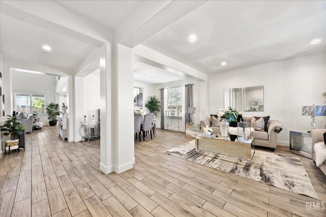 9213 Rancho Viejo Drive, Bakersfield, CA 93314