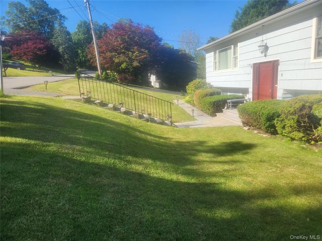 9 Westview Avenue, North Salem, NY 10560