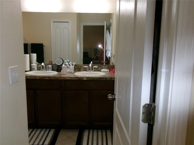 6472 SEDGEFORD DRIVE, Lakeland, FL 33811