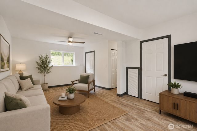 6420 NE 198th Street, Kenmore, WA 98028