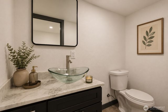 6420 NE 198th Street, Kenmore, WA 98028
