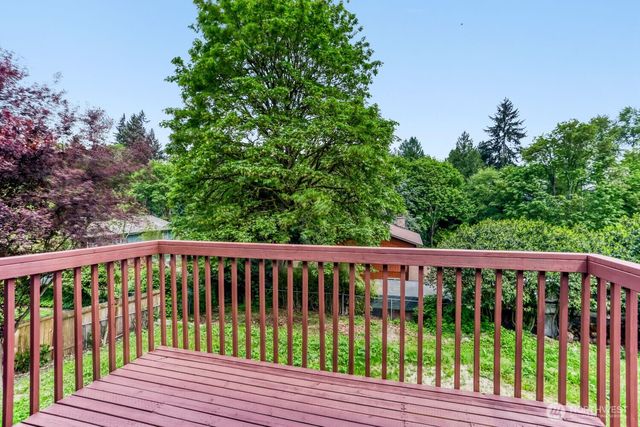 6420 NE 198th Street, Kenmore, WA 98028