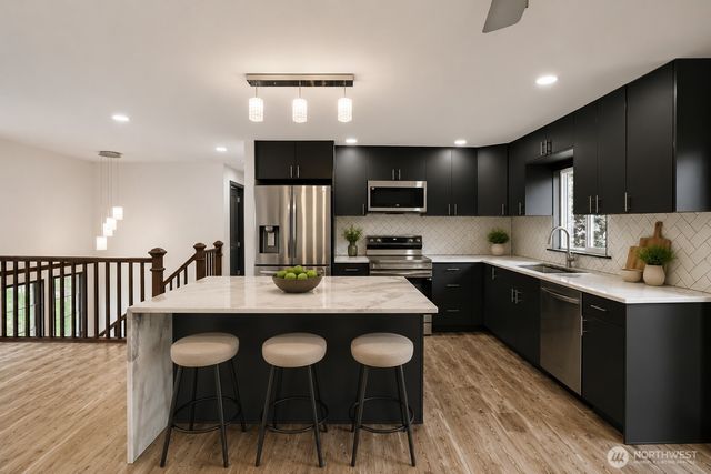 6420 NE 198th Street, Kenmore, WA 98028