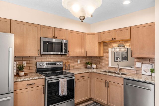 2897 Freedom Trail, Reynoldsburg, OH 43068