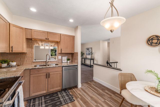 2897 Freedom Trail, Reynoldsburg, OH 43068