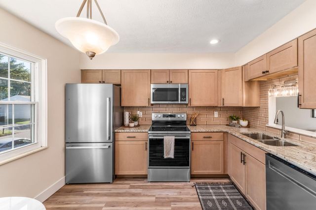 2897 Freedom Trail, Reynoldsburg, OH 43068